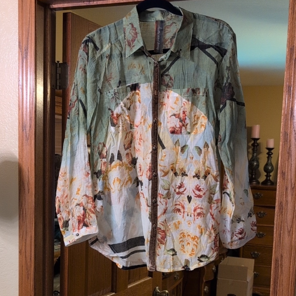 Aratta Green and Cream Floral Blouse